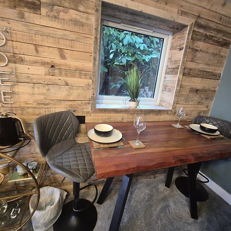 Boutique Shrewsbury Suites Eksteriør bilde