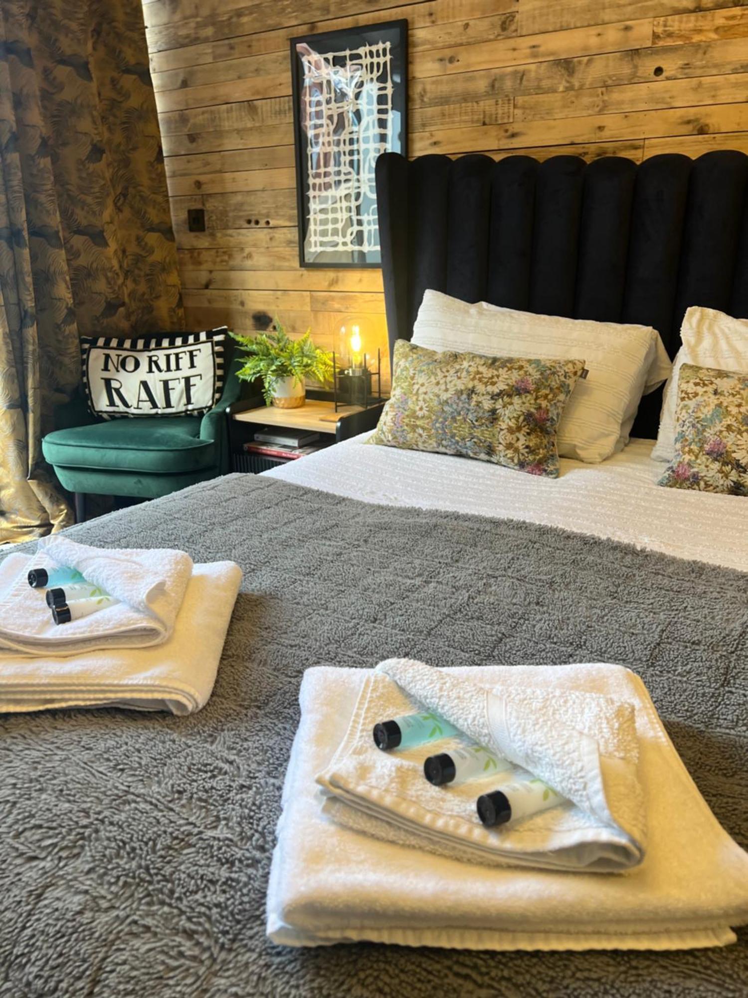 Boutique Shrewsbury Suites Eksteriør bilde